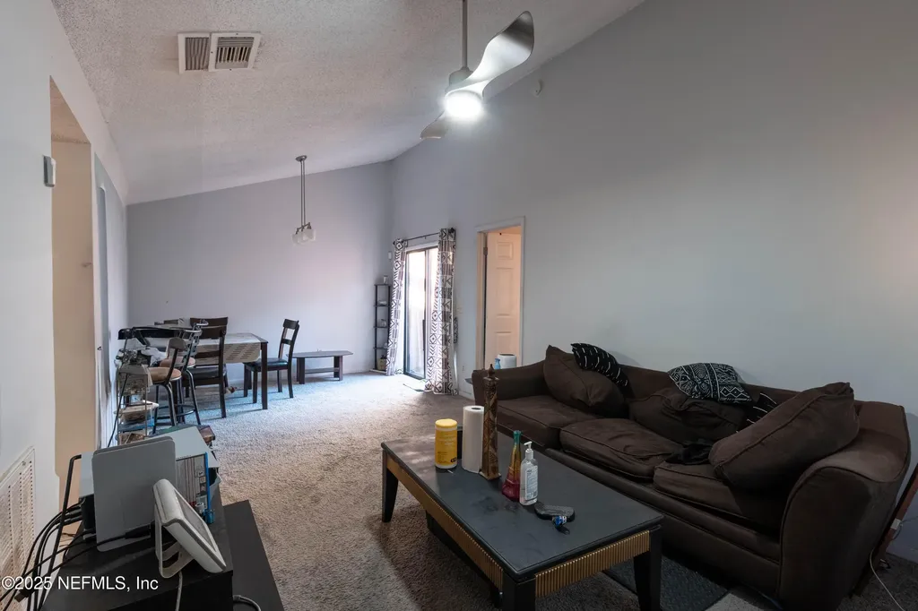 10711 Whispering Woods Place Jacksonville FL 32246