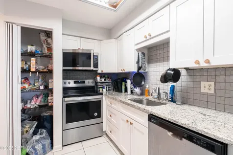 10711 Whispering Woods Place Jacksonville FL 32246