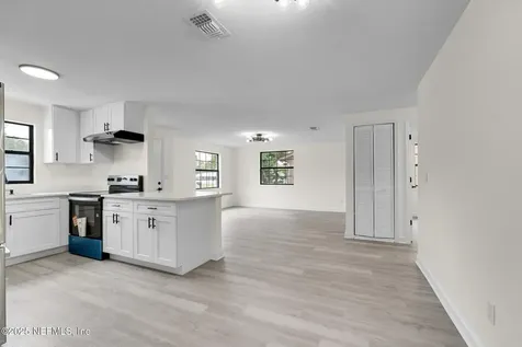 7644 Club Duclay Drive Jacksonville FL 32244