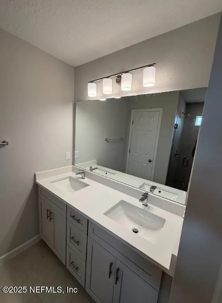 1235 Jewelstone Lane Jacksonville FL 32221
