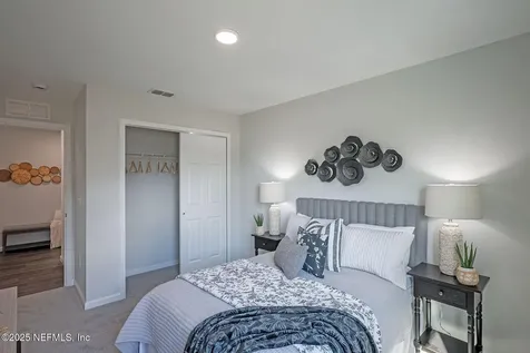 1235 Jewelstone Lane Jacksonville FL 32221