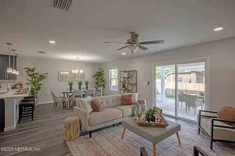 1235 Jewelstone Lane Jacksonville FL 32221