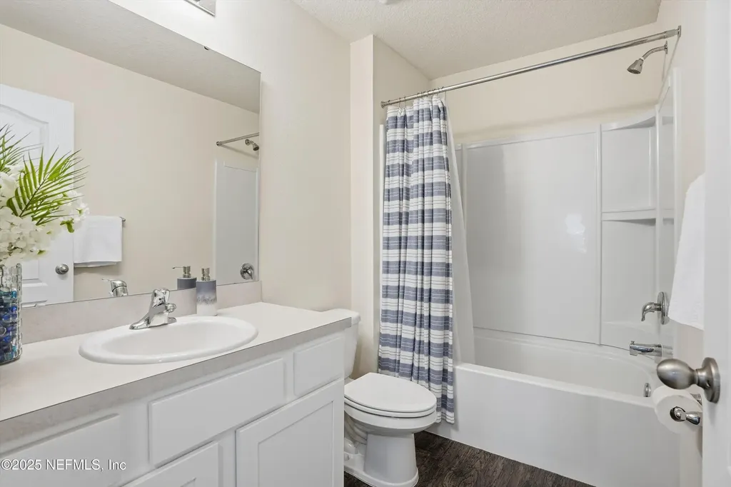 2660 Oak Stream Drive Green Cove Springs FL 32043