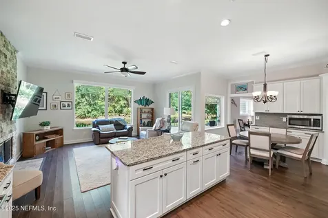 8764 Hampshire Glen Drive S Jacksonville FL 32256