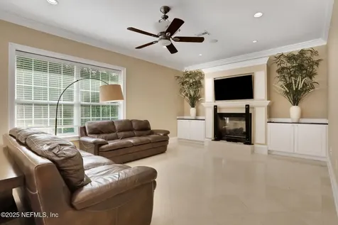 12707 Tennis Court Jacksonville FL 32225