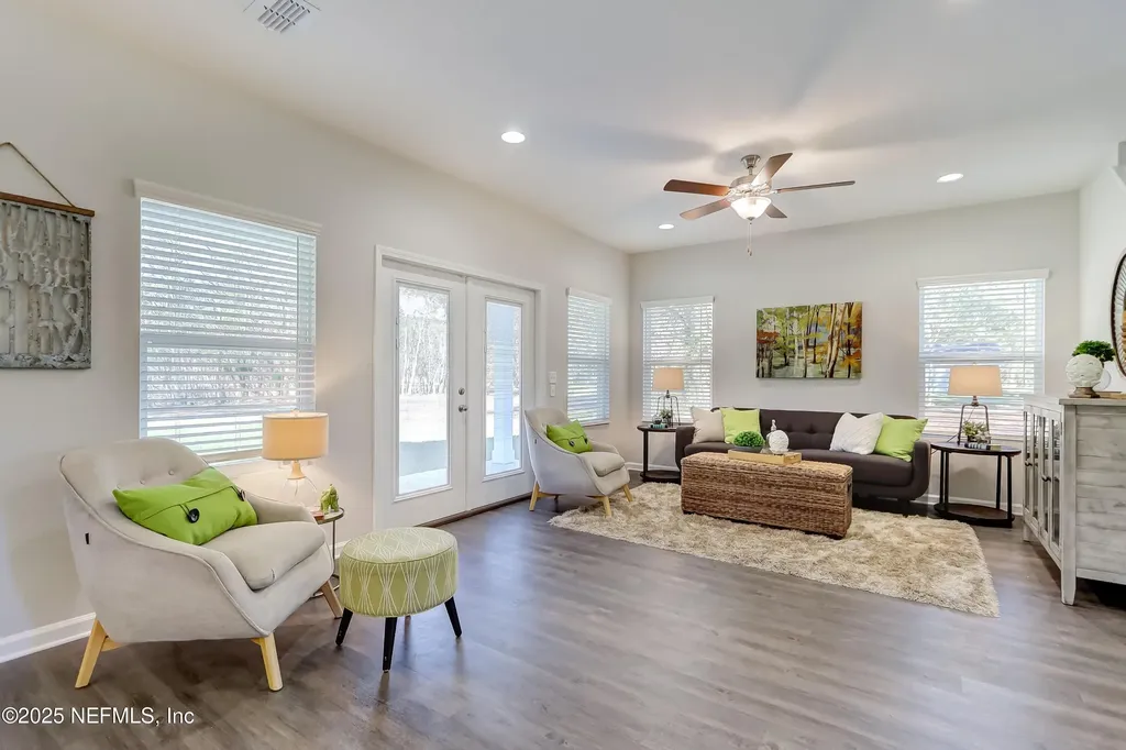 1283 Jewelstone Lane Jacksonville FL 32221