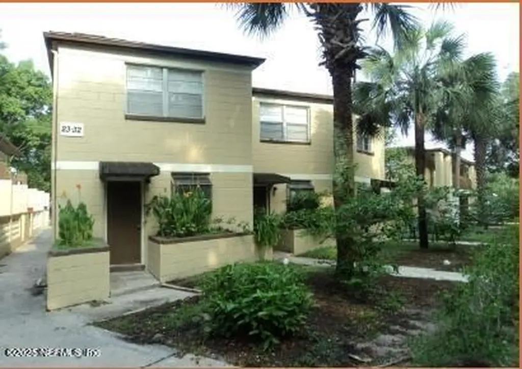 6916 Old Kings Road S Jacksonville FL 32217