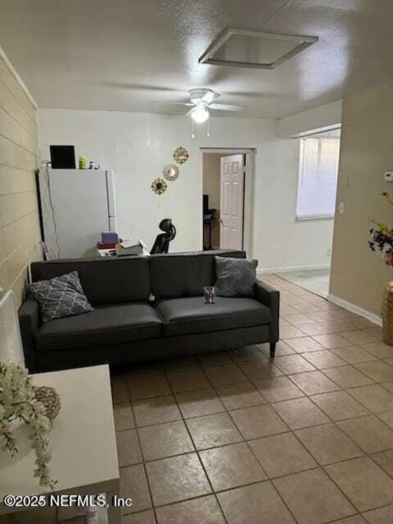 6916 Old Kings Road S Jacksonville FL 32217