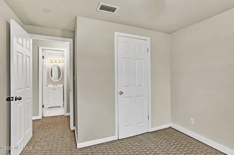 11271 Americana Lane Jacksonville FL 32218