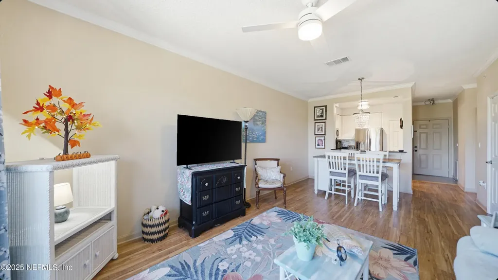8539 Gate Parkway W Jacksonville FL 32216