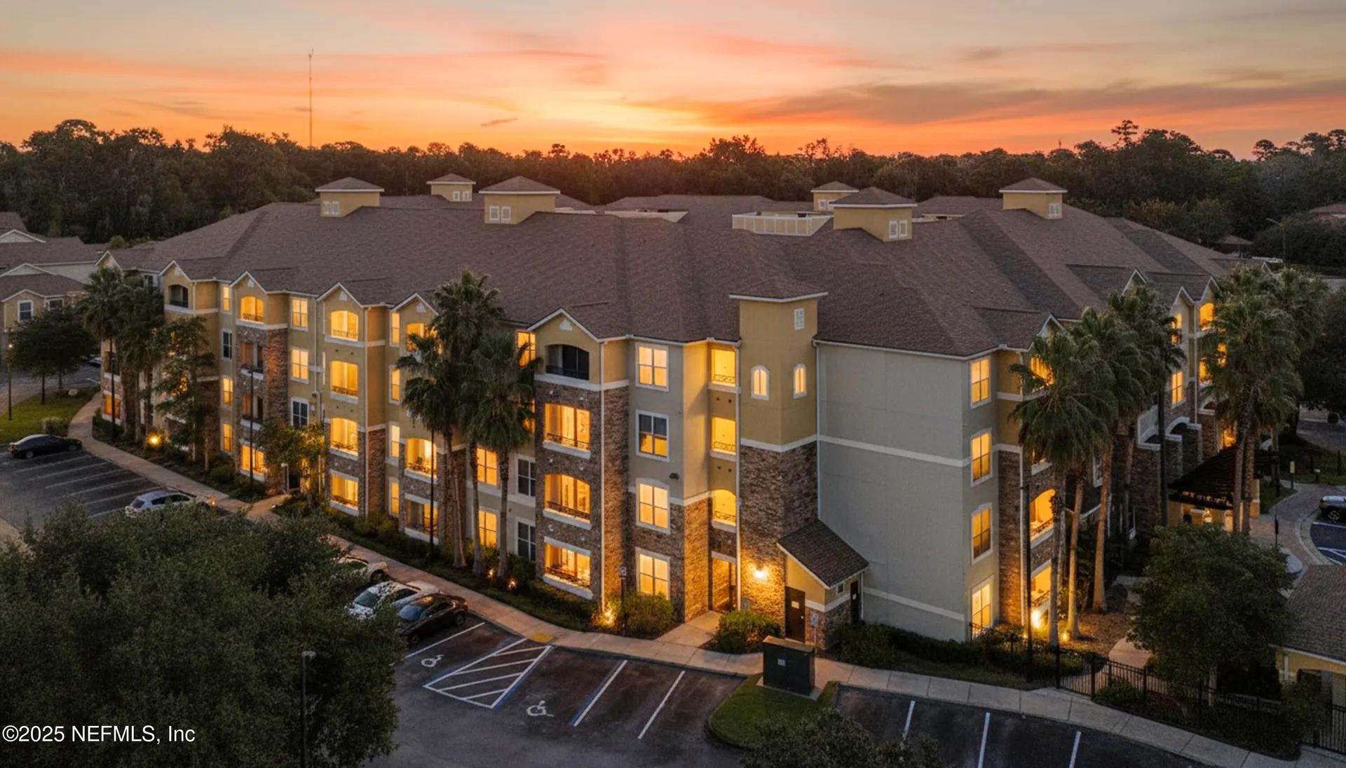 8539 Gate Parkway W Jacksonville FL 32216