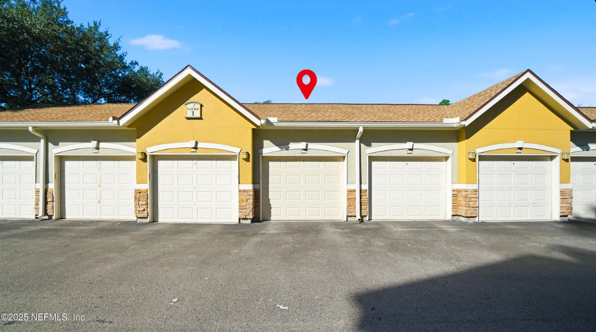 8539 Gate Parkway W Jacksonville FL 32216