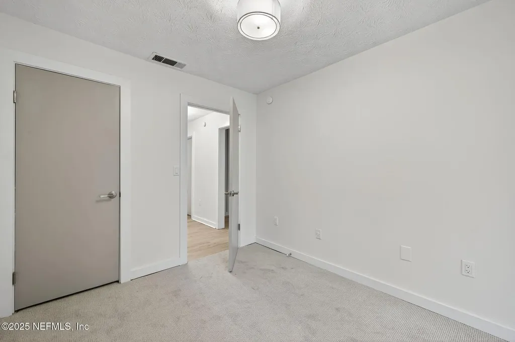 5201 Atlantic Boulevard Jacksonville FL 32207