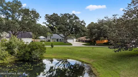 4588 Carolyn Cove Lane S Jacksonville FL 32258
