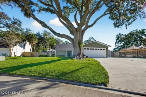 4588 Carolyn Cove Lane S Jacksonville FL 32258