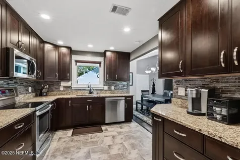 4588 Carolyn Cove Lane S Jacksonville FL 32258