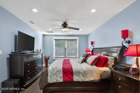 4588 Carolyn Cove Lane S Jacksonville FL 32258
