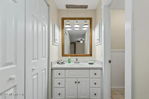 4588 Carolyn Cove Lane S Jacksonville FL 32258