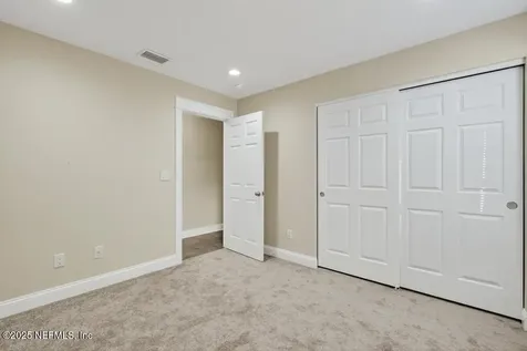 4588 Carolyn Cove Lane S Jacksonville FL 32258