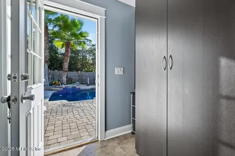 4588 Carolyn Cove Lane S Jacksonville FL 32258