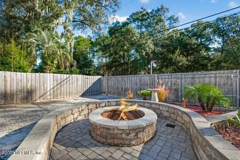4588 Carolyn Cove Lane S Jacksonville FL 32258