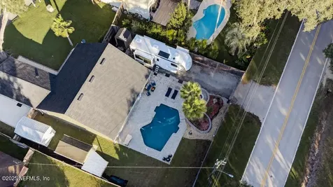 4588 Carolyn Cove Lane S Jacksonville FL 32258