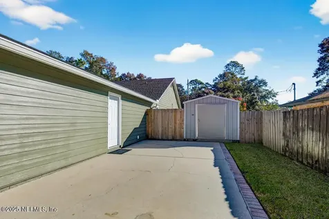 4588 Carolyn Cove Lane S Jacksonville FL 32258