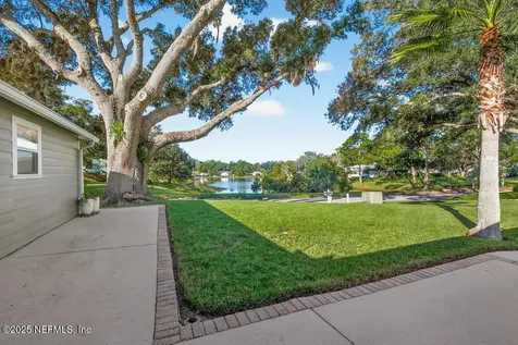 4588 Carolyn Cove Lane S Jacksonville FL 32258
