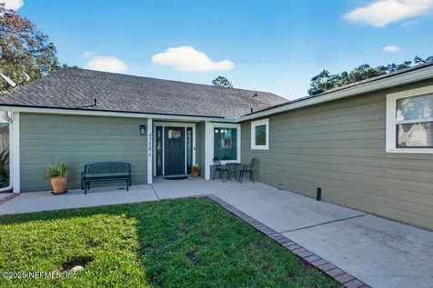 4588 Carolyn Cove Lane S Jacksonville FL 32258