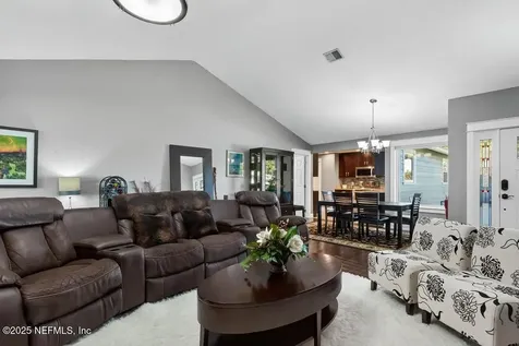 4588 Carolyn Cove Lane S Jacksonville FL 32258
