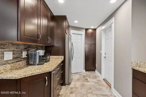 4588 Carolyn Cove Lane S Jacksonville FL 32258