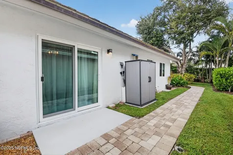 4055 NW 1st Street Delray Beach FL 33445