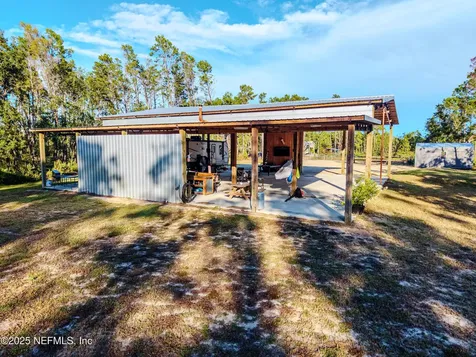 1313 Oak Pond Circle Steinhatchee FL 32359