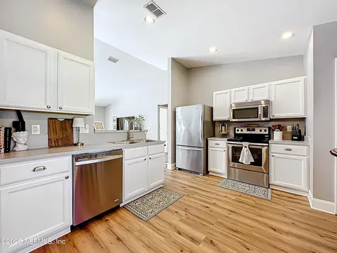 1547 Eddings Grove Lane Jacksonville FL 32221