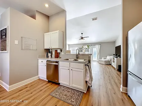 1547 Eddings Grove Lane Jacksonville FL 32221