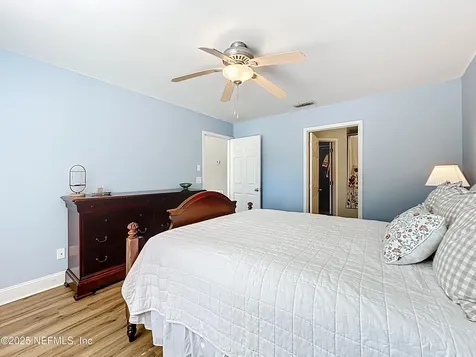 1547 Eddings Grove Lane Jacksonville FL 32221