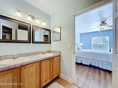 1547 Eddings Grove Lane Jacksonville FL 32221
