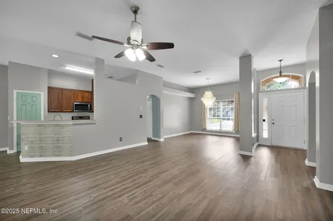 487 Apple Creek Drive Jacksonville FL 32218