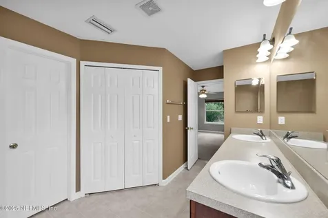 487 Apple Creek Drive Jacksonville FL 32218