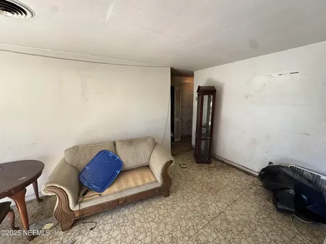 9604 Flechette Avenue Jacksonville FL 32208