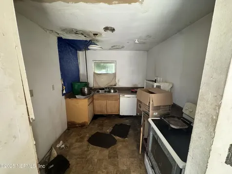 9604 Flechette Avenue Jacksonville FL 32208