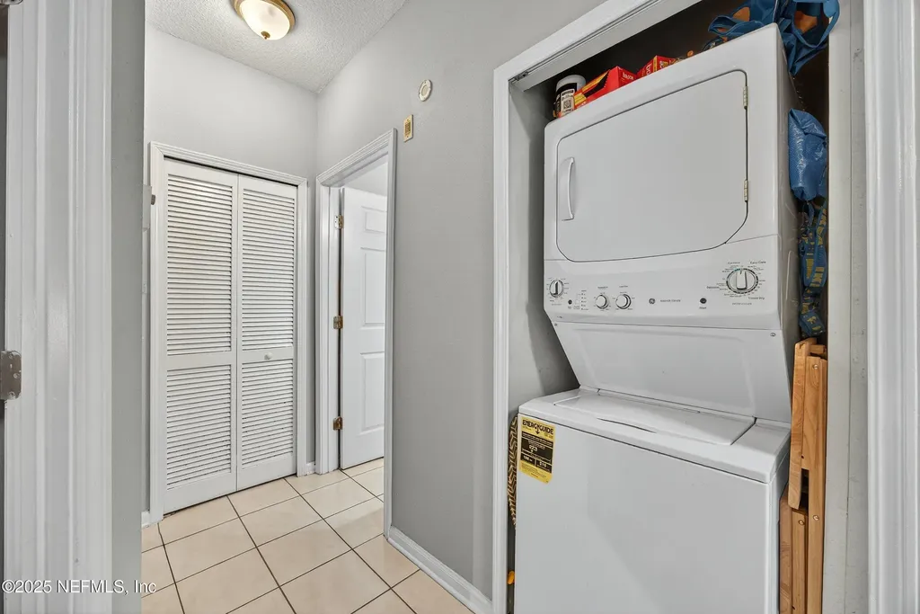 3600 Lenin Peak Court Jacksonville FL 32210