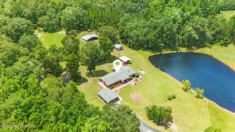 17200 Casa Roja Lane Hilliard FL 32046
