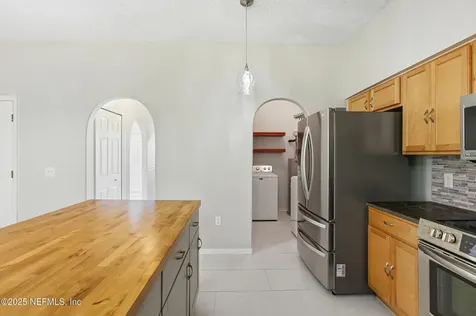 2293 Nettlebrook Street N Jacksonville FL 32218