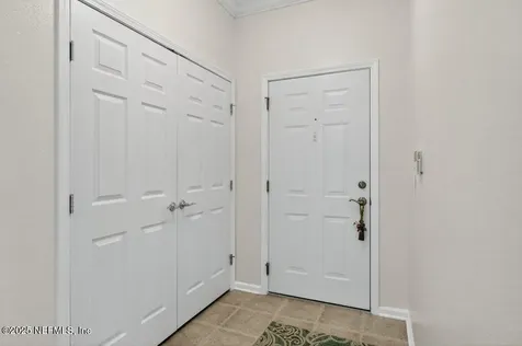7801 Point Meadows Drive Jacksonville FL 32256