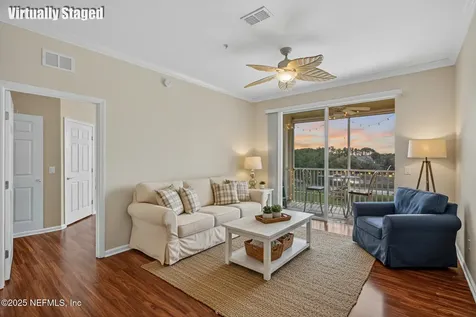7801 Point Meadows Drive Jacksonville FL 32256