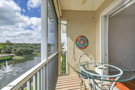 7801 Point Meadows Drive Jacksonville FL 32256