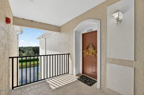 7801 Point Meadows Drive Jacksonville FL 32256