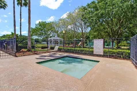 8537 Glenbury Court N Jacksonville FL 32256