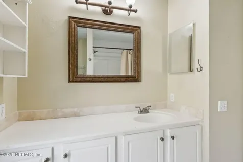 8537 Glenbury Court N Jacksonville FL 32256
